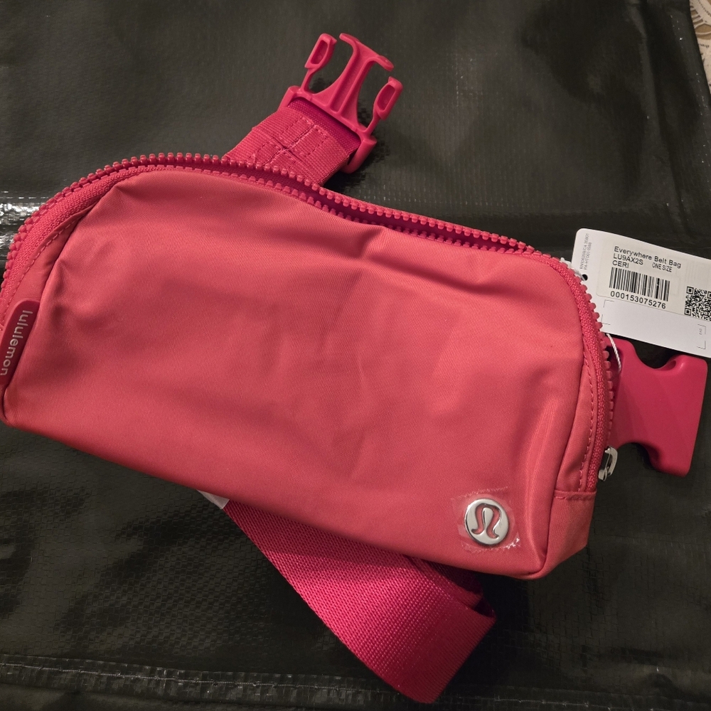 Everywhere LULULEMON-Belt Bag CERI- Cherry Mist - Crossbdy -  Disc Color NEW